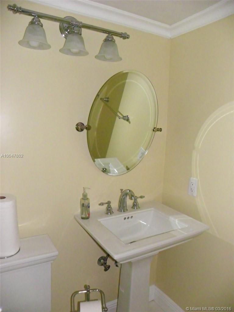 INVERRARY GARDENS I CONDO - Residential Lease