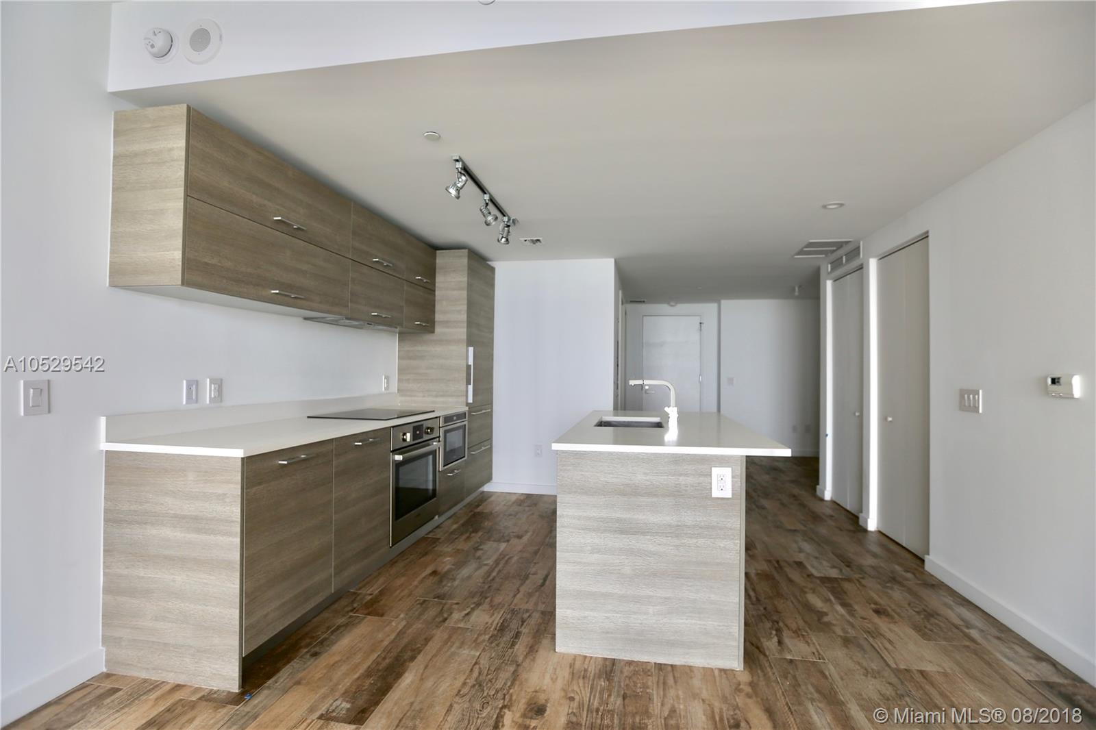 PARAISO BAY CONDO - Residential Lease