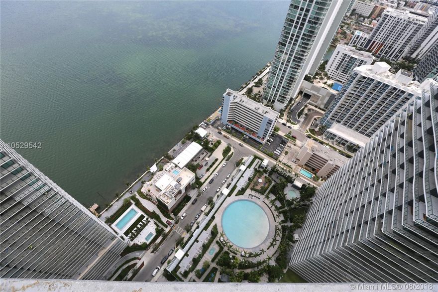 PRICED TO RENT! ONE OF THE BEST VIEWS IN MIAMI. PARAISO BAY AMAZING NEW CONSTRUCTION BY THE FAMOUS JOSE PEREZ IN EDGEWATER. HIGH FLOOR AND PRIVATE ELEVATOR. UNIT FACES EAST AND OFFERS SPECTACULAR WATER AND CITY VIEWS FROM THE LIVING ROOM AND MASTER BEDROOM. TOP OF THE LINE EUROPEAN STYLE KITCHEN CABINETS WITH QUARTZ CONTERTOP, SUBZERO REFRIGIRATOR INTEGRATED, BOSCH TOUCH CONTROL RANGE, WALL OVEN AND 5 STAR LUXIRIOUS AMENITIES. 100 FEET DIAMETER SWIMMING POOL, CLUB ROOM, WINE ROOM, MOVIE ROOM, KIDS ROOM, PARTY ROOM WITH FULL KITHCEN, TENNIS COURTS, AMAZING SPA, STATE OF THE ART GYM, BBQ GRILLS, MARINA, RESTAURANT. WALKING DISTANCE TO MIDTOWN AND DESIGN DISTRICT. CLOSE TO DOWNTOWN AND BRICKELL, MIAMI BEACH & MIAMI INT AIRPORT. EASY ACCESS TO MAIN HIGHWAYS