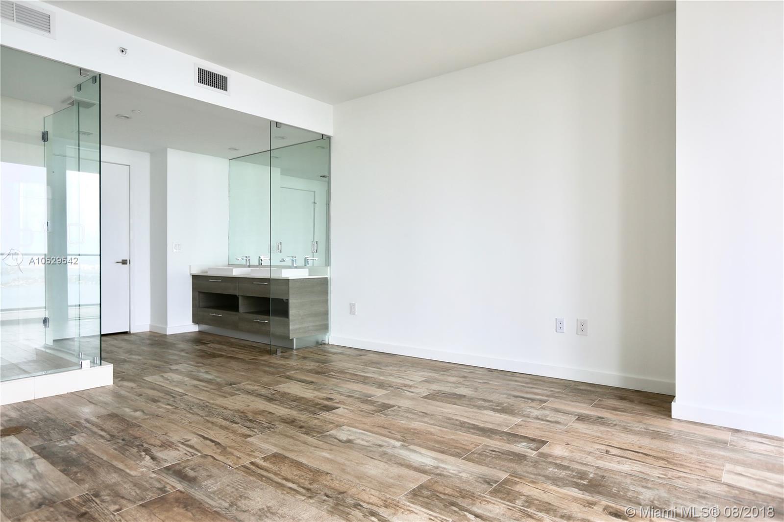 PARAISO BAY CONDO - Residential Lease