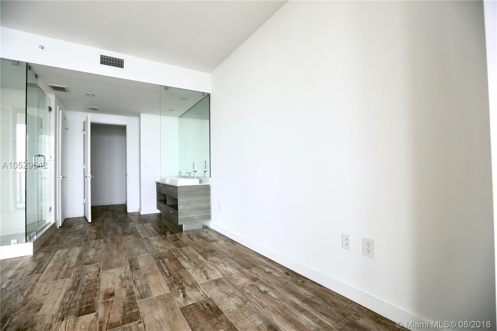 PARAISO BAY CONDO - Residential Lease