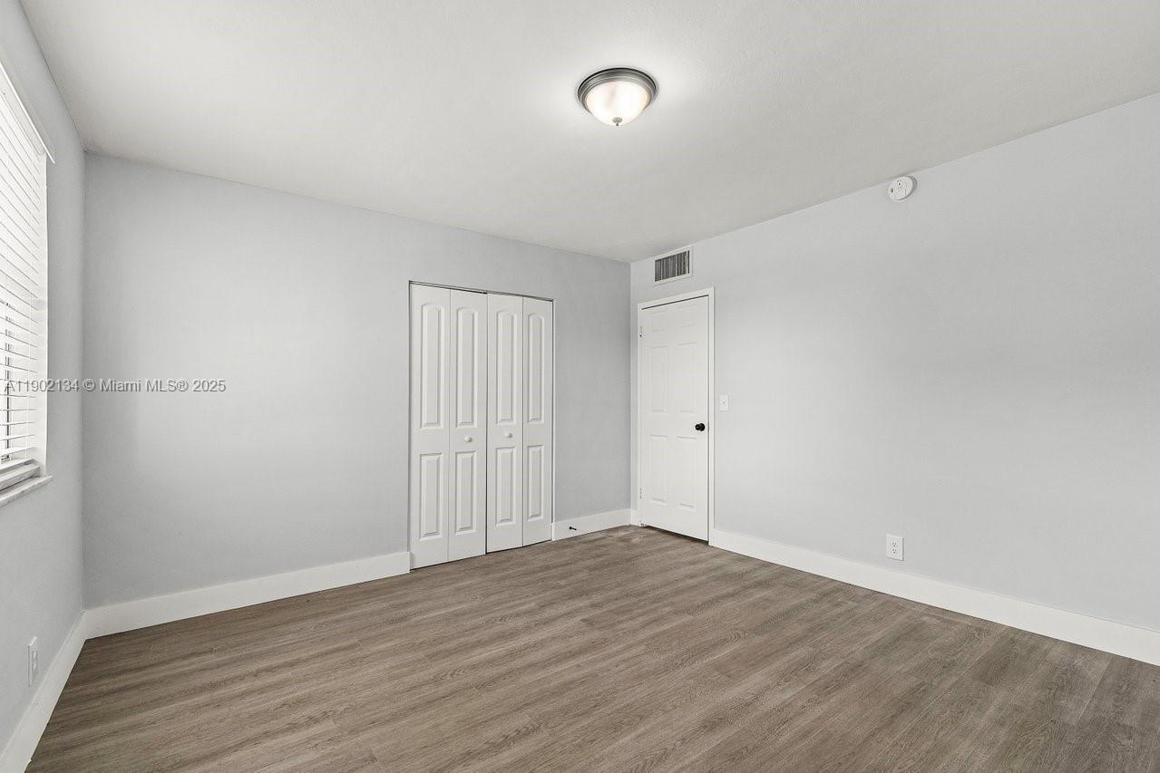 LAKE PARK ADD 3 - Residential Lease