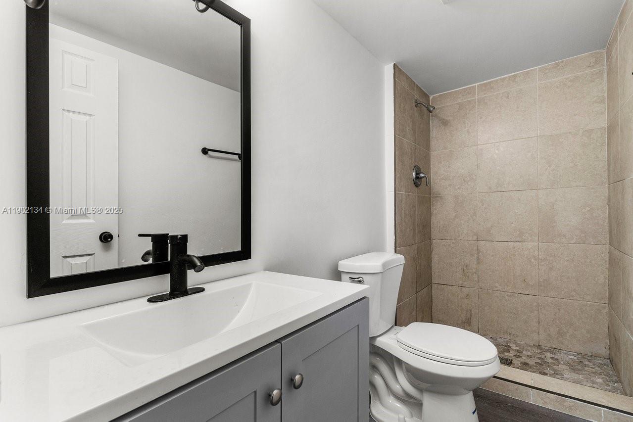 LAKE PARK ADD 3 - Residential Lease