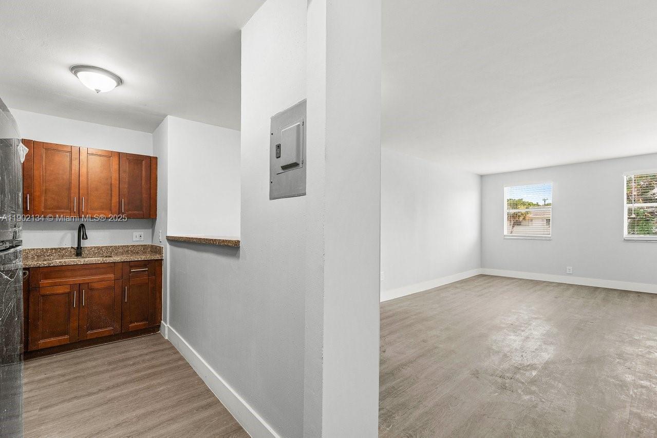 LAKE PARK ADD 3 - Residential Lease