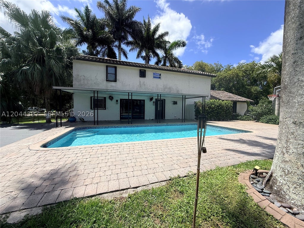 Photo of 20501 SW 50th Pl, Southwest Ranches, FL 33332 (MLS # A12044397)