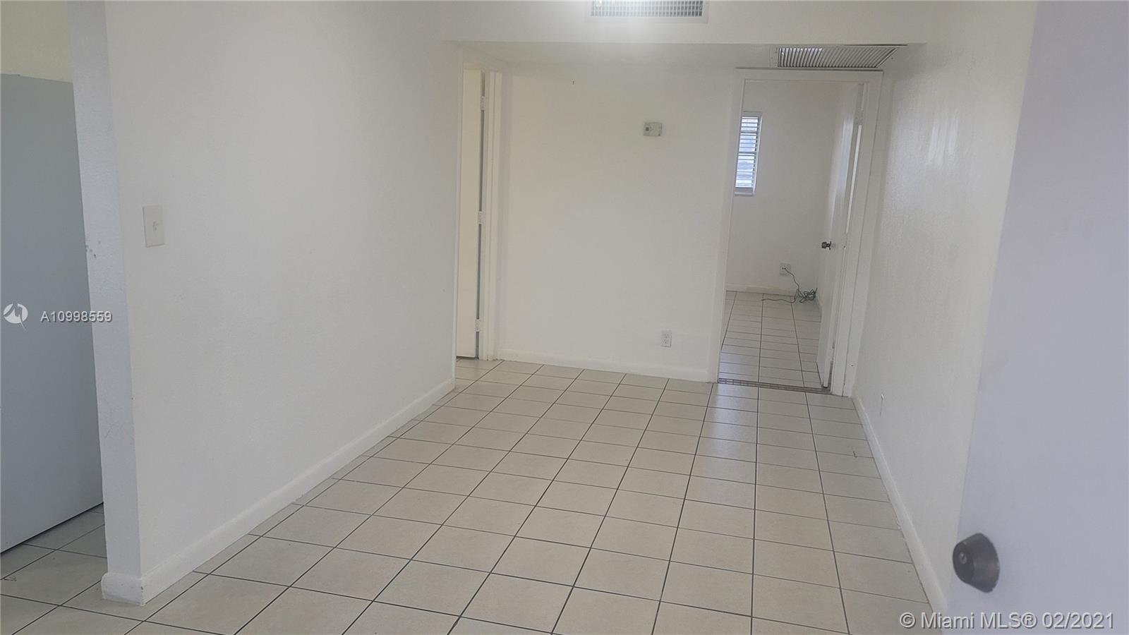 HEMINGWAY VILLA CONDO - Residential