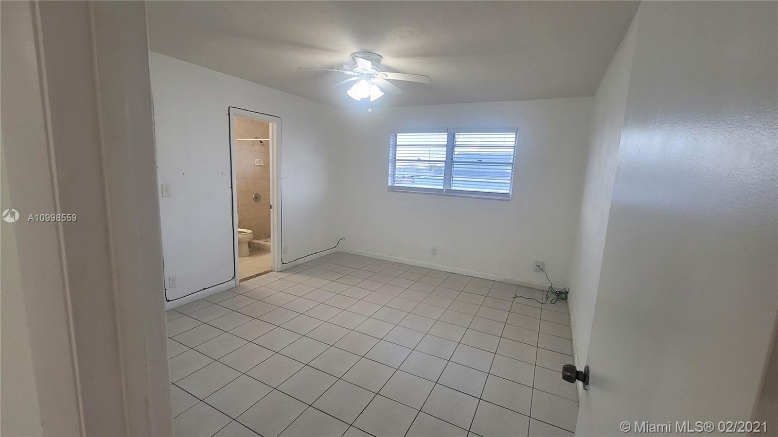 HEMINGWAY VILLA CONDO - Residential