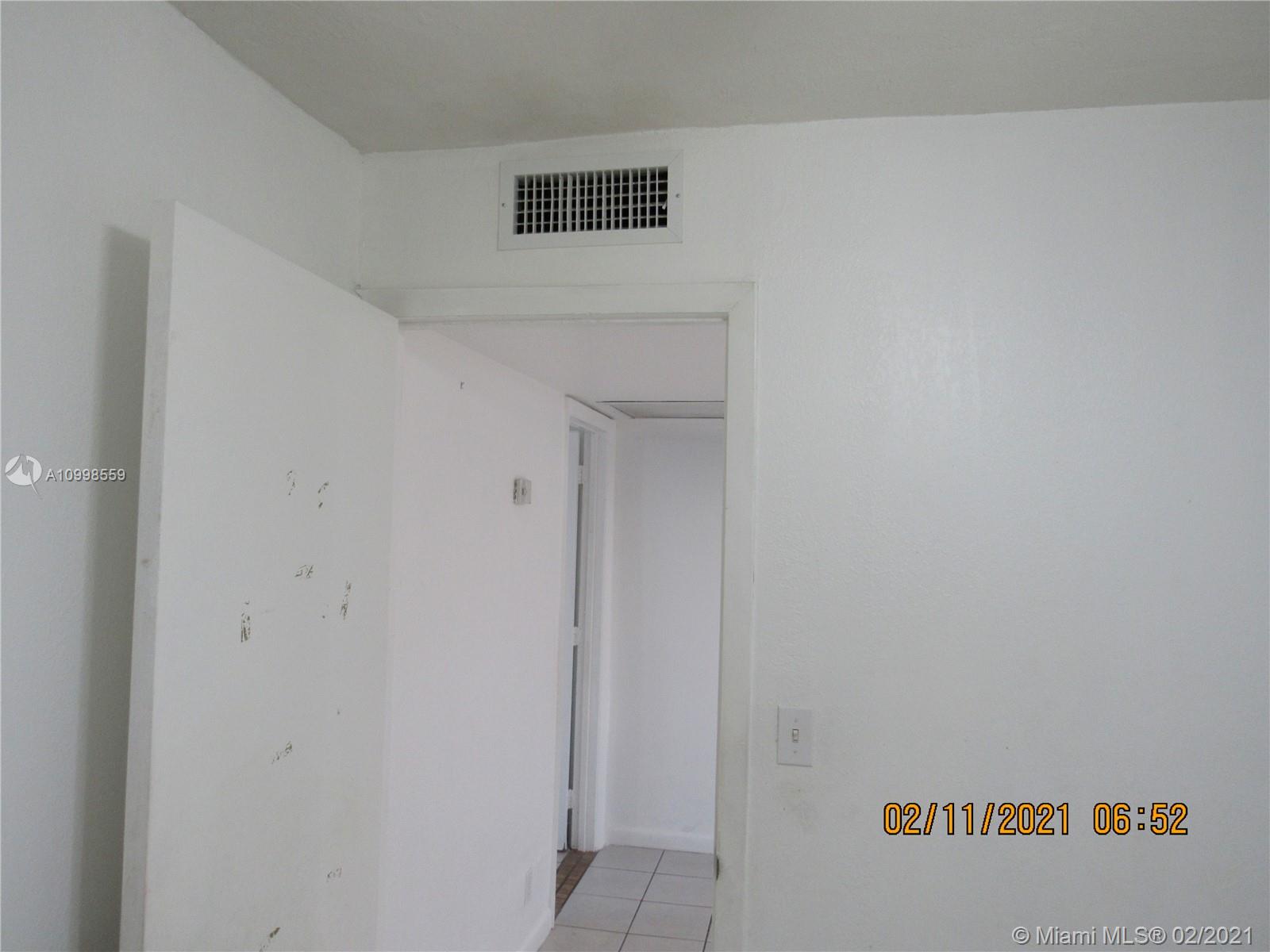 HEMINGWAY VILLA CONDO - Residential