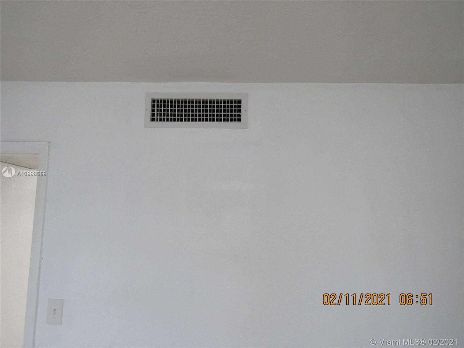 HEMINGWAY VILLA CONDO - Residential