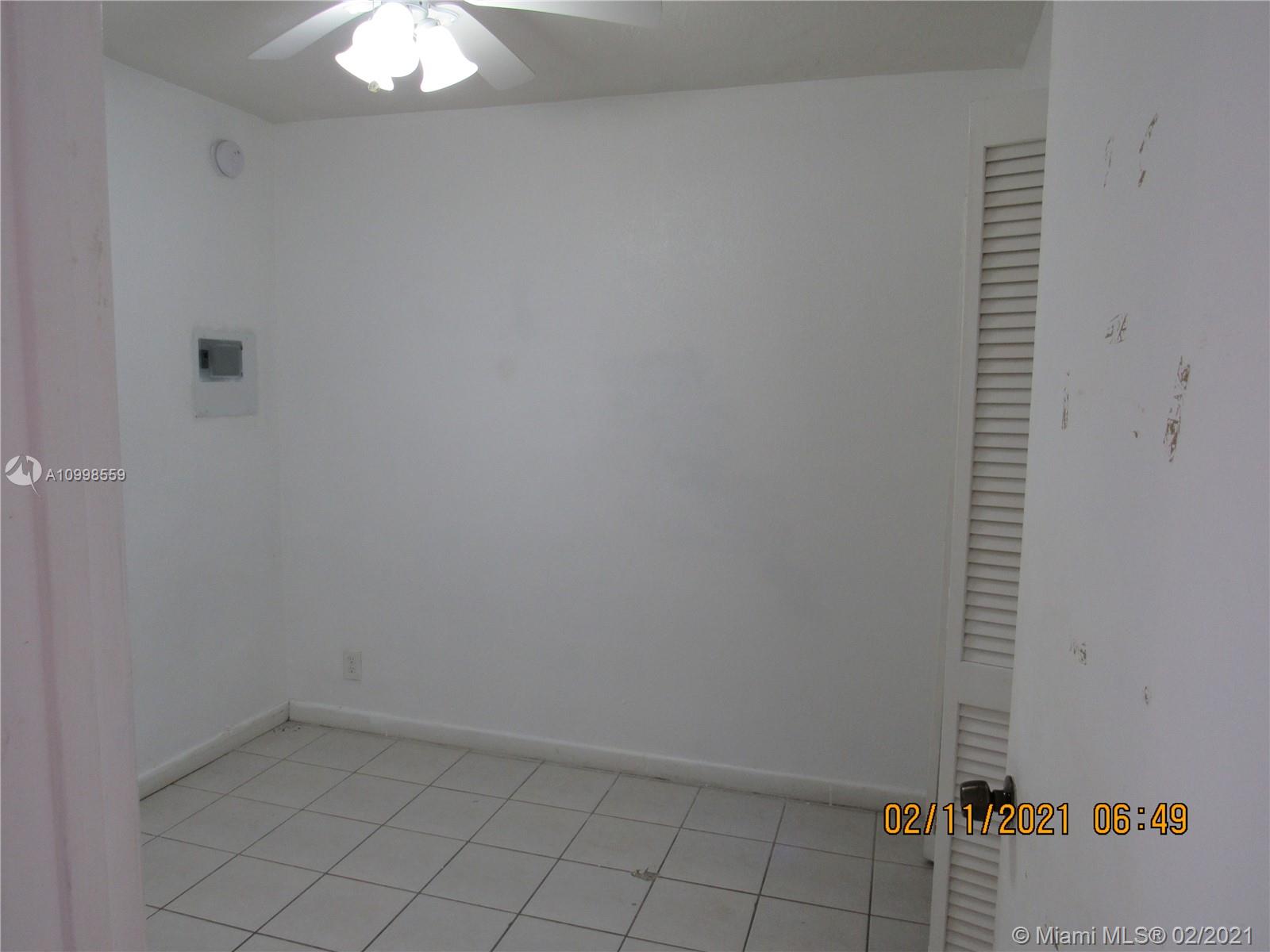 HEMINGWAY VILLA CONDO - Residential