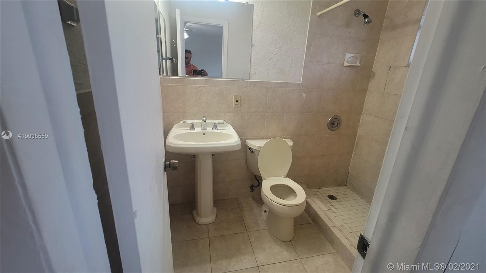 HEMINGWAY VILLA CONDO - Residential