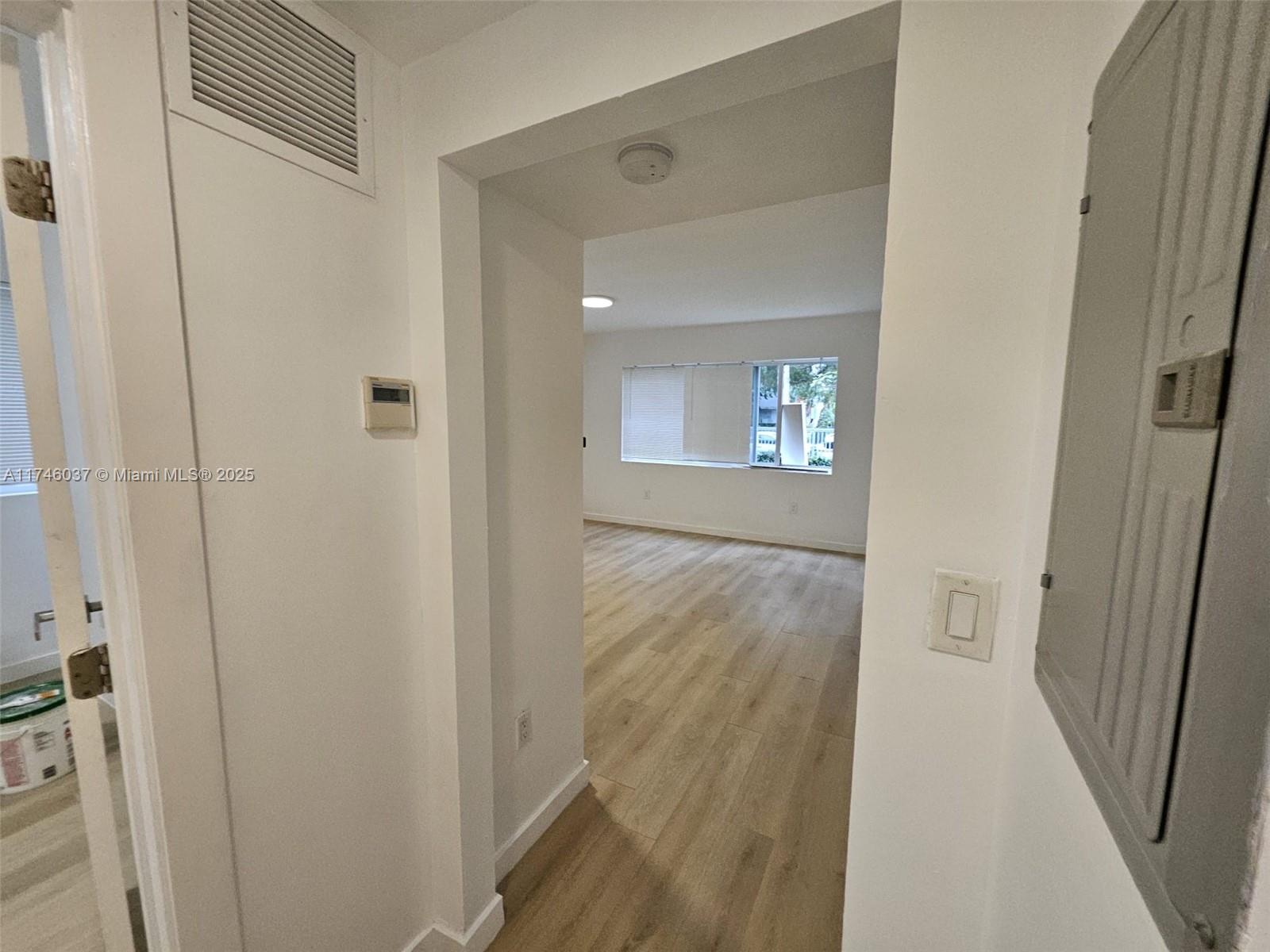 551/557 MICHIGAN CONDO - Residential