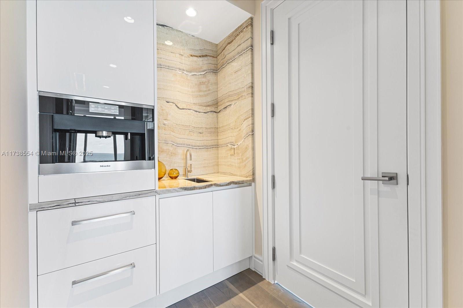 NORTH BISCAYNE BEACH AMEN - Residential Lease