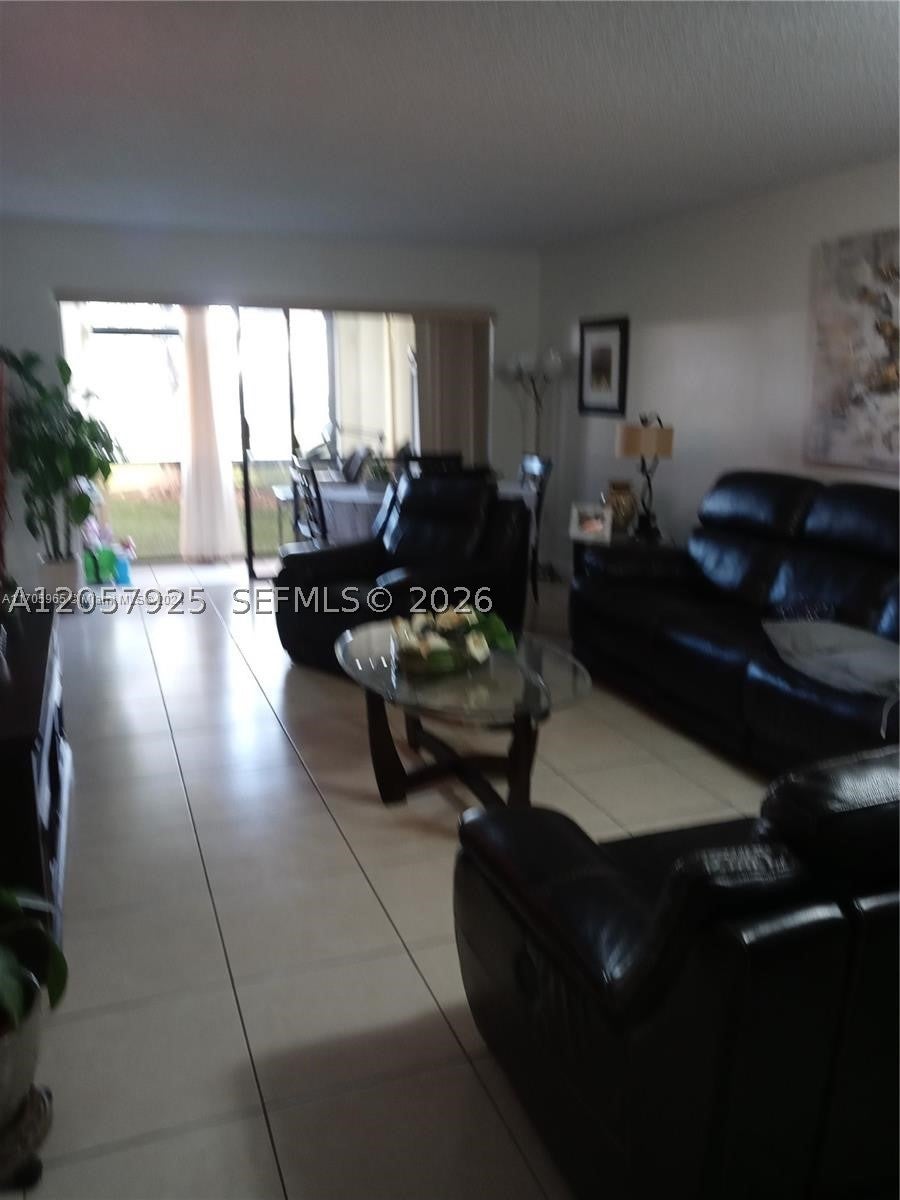 10253 NW 9th St Cir 1026, Miami FL 33172