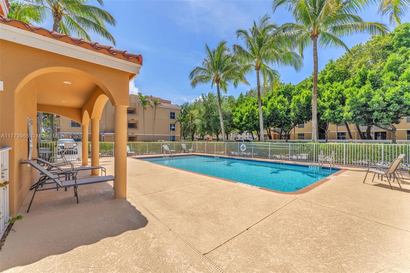 SHERIDAN BEACH CLUB CONDO - Residential