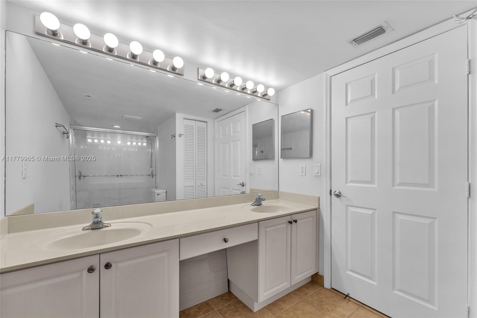 SHERIDAN BEACH CLUB CONDO - Residential