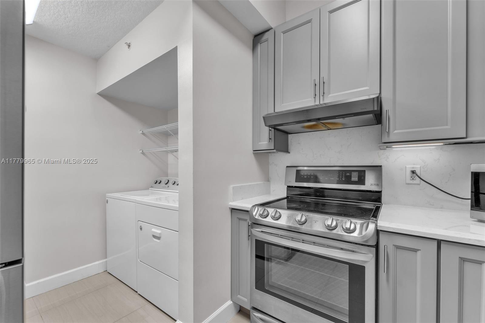 SHERIDAN BEACH CLUB CONDO - Residential