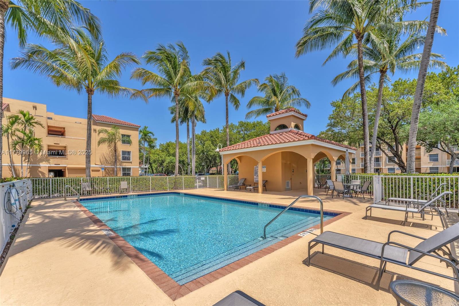 SHERIDAN BEACH CLUB CONDO - Residential