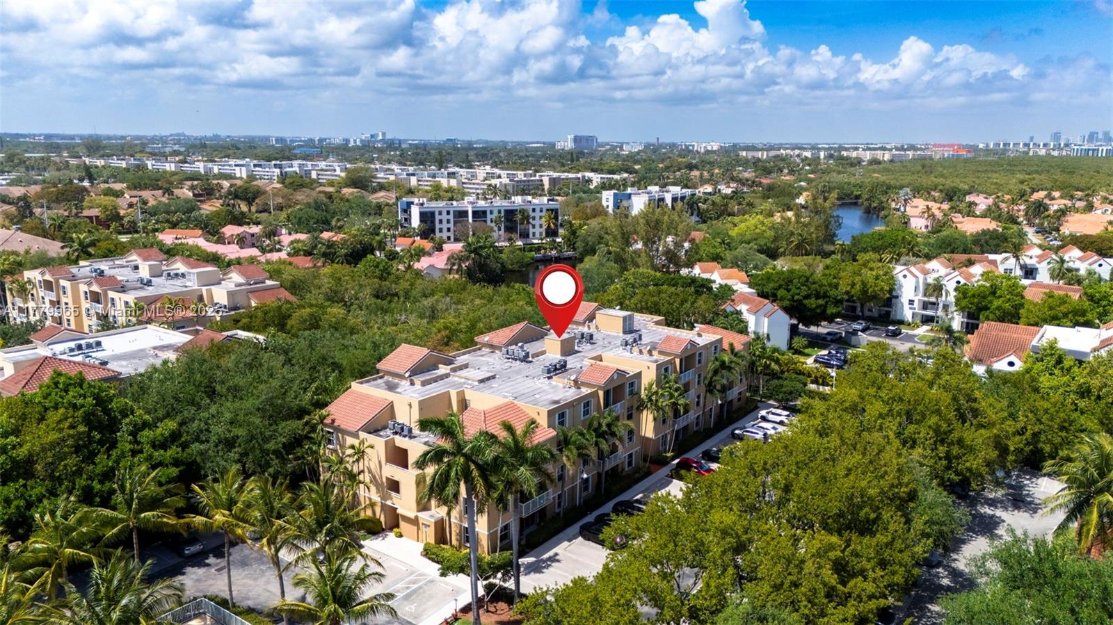 SHERIDAN BEACH CLUB CONDO - Residential