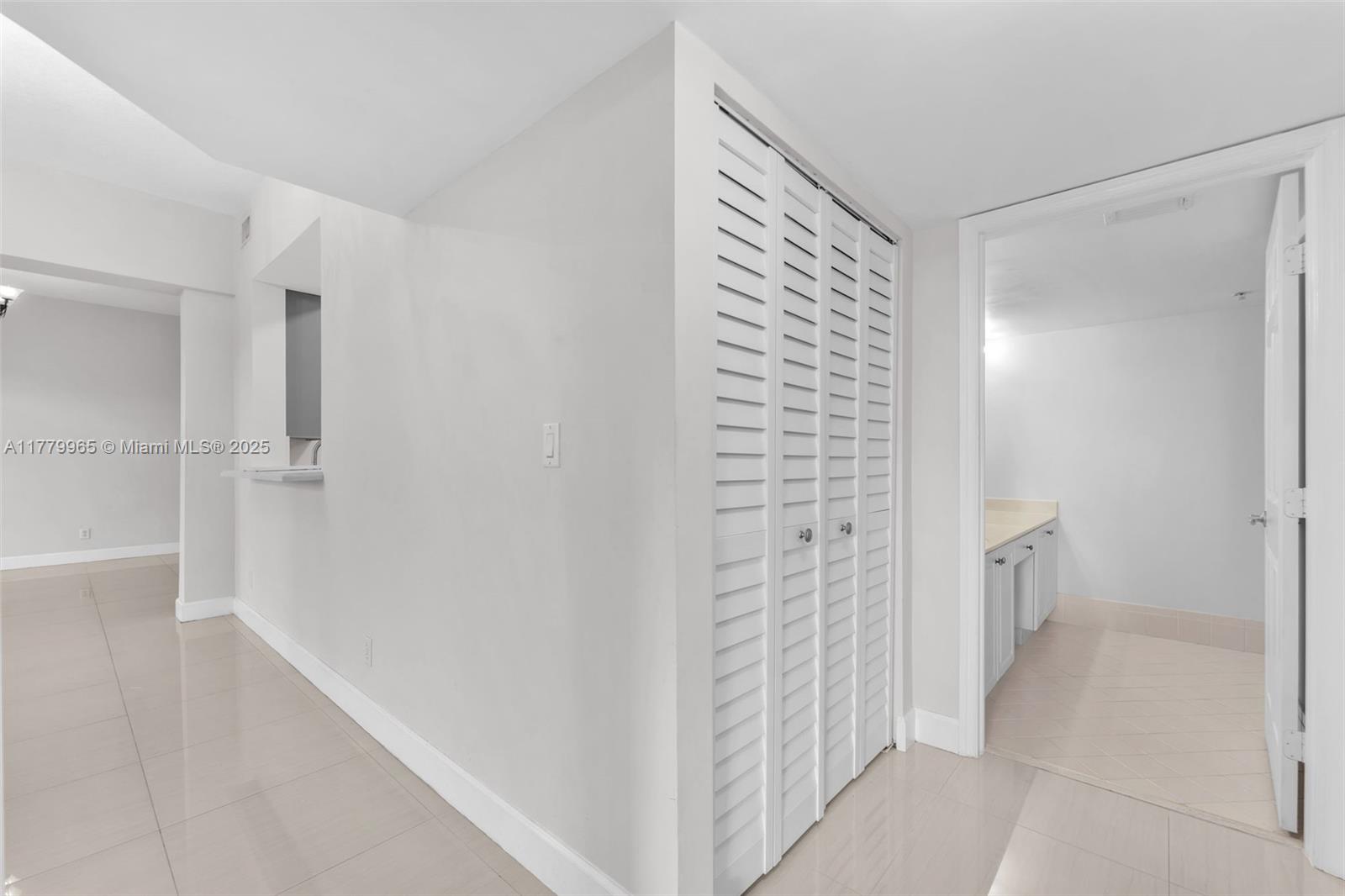 SHERIDAN BEACH CLUB CONDO - Residential