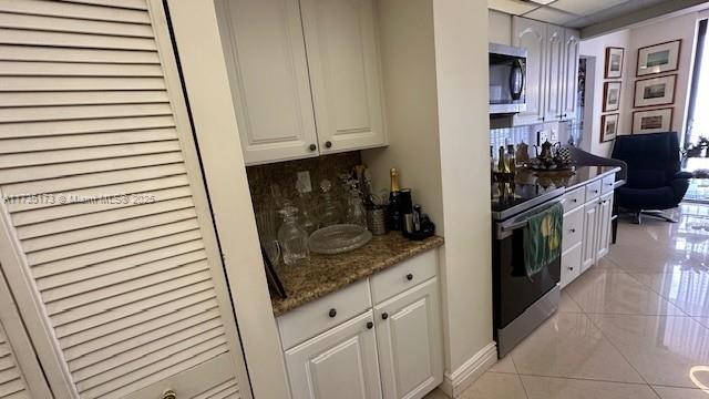 WINSTON TOWERS 600 CONDO - Residential