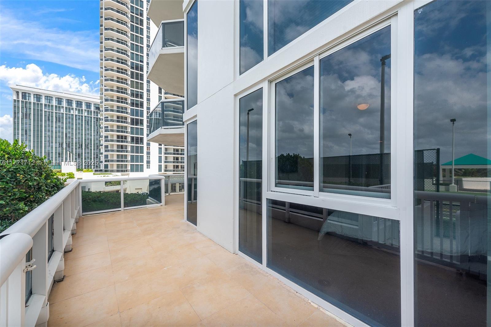 Property for Sale at 4775 Collins Ave 507, Miami Beach, Miami-Dade County, Florida - Bedrooms: 2 
Bathrooms: 2  - $1,380,000