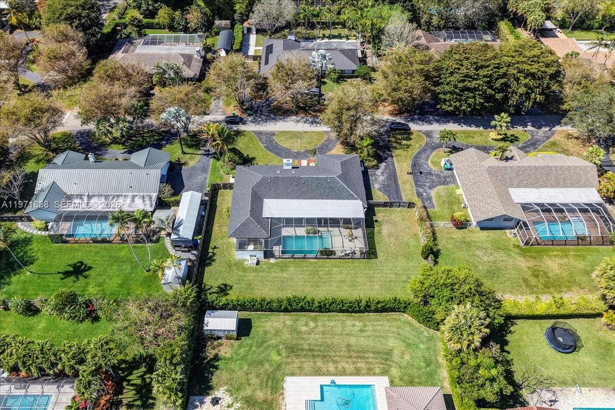 CHARLOTTE ESTATES - Residential