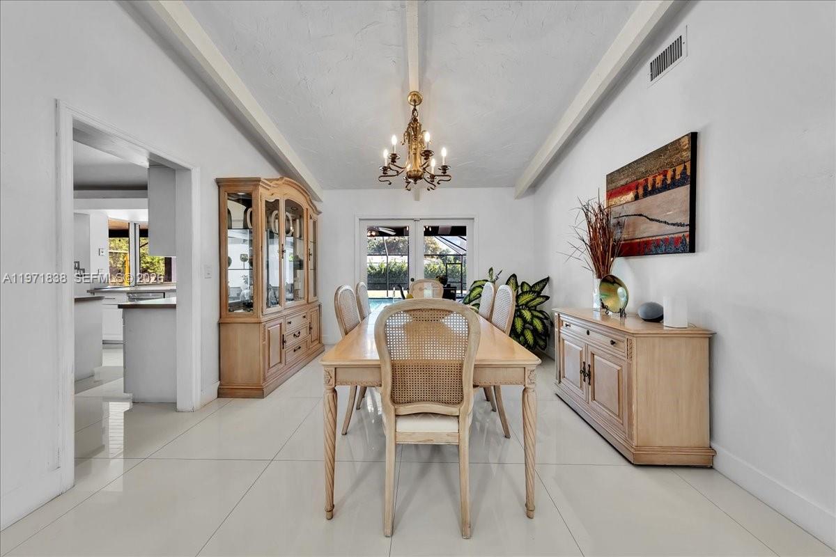 CHARLOTTE ESTATES - Residential