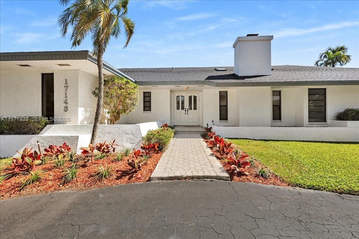 CHARLOTTE ESTATES - Residential