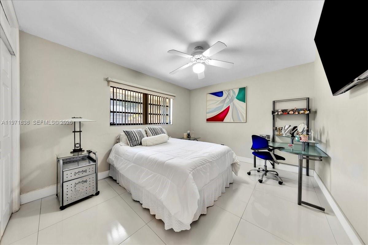 CHARLOTTE ESTATES - Residential