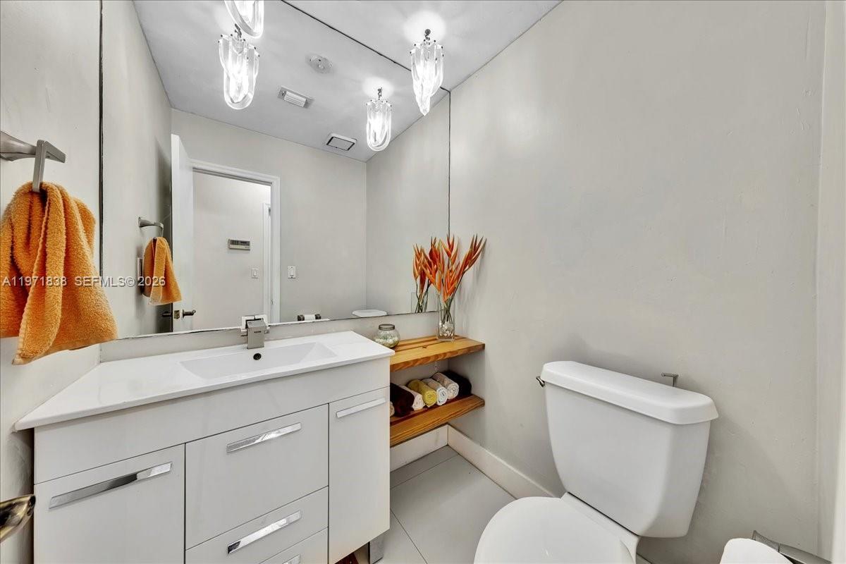 CHARLOTTE ESTATES - Residential