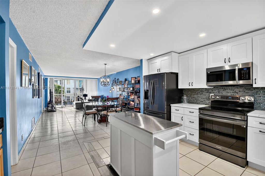 Photo of 2000 S Federal Hwy #304, Boynton Beach, FL 33435 (MLS # A11878143)