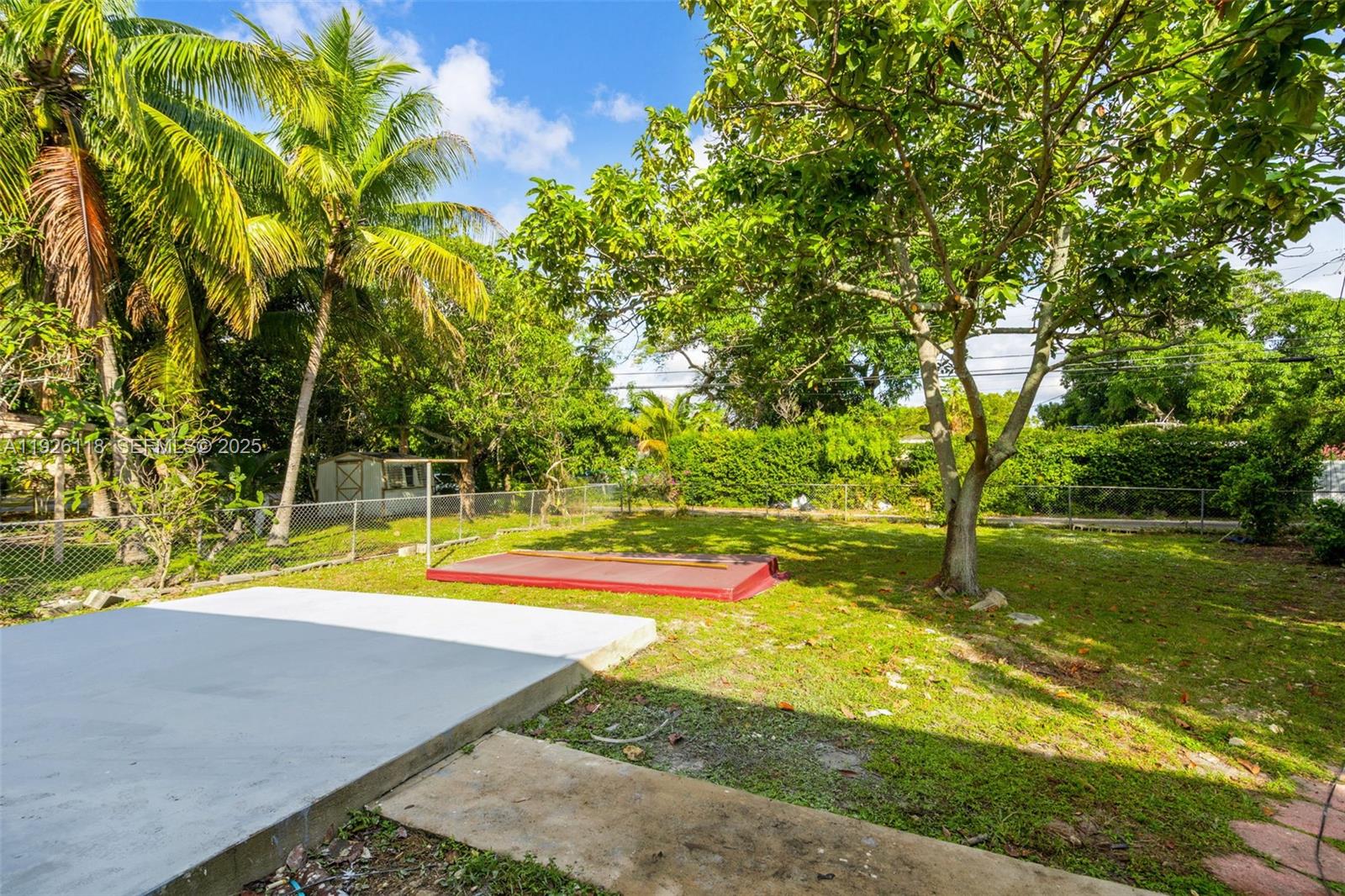 BISCAYNE VILLAGE HEIGHTS - Residential