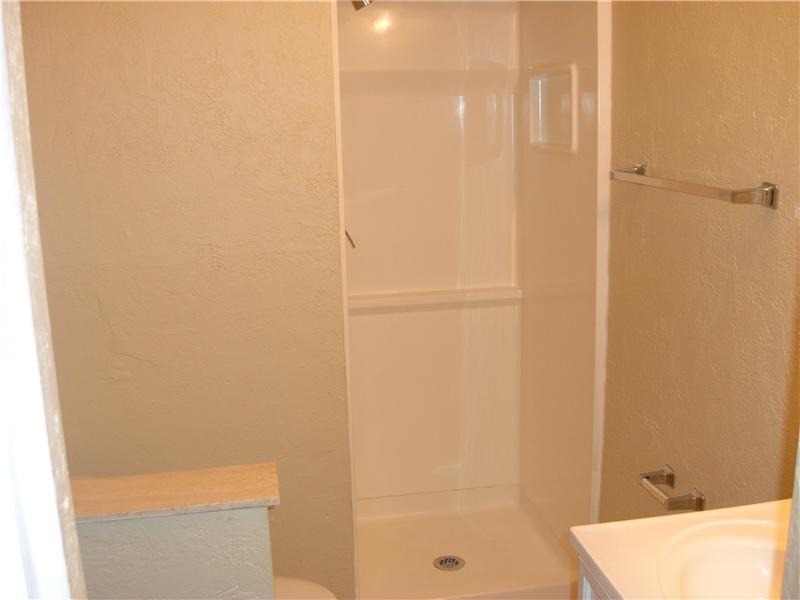 WESTWOOD COMMUNITY 3 77-4 - Residential Lease