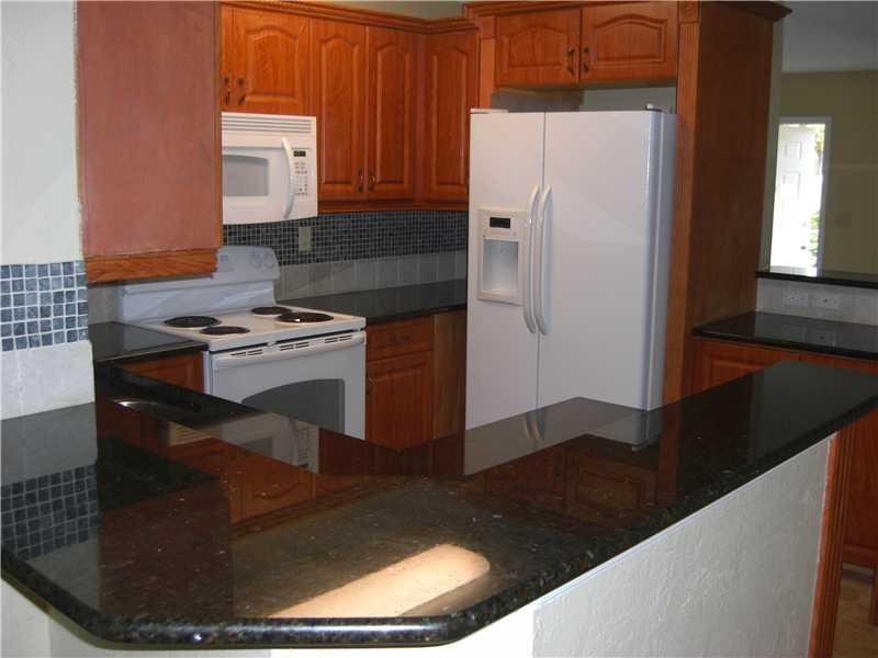 WESTWOOD COMMUNITY 3 77-4 - Residential Lease