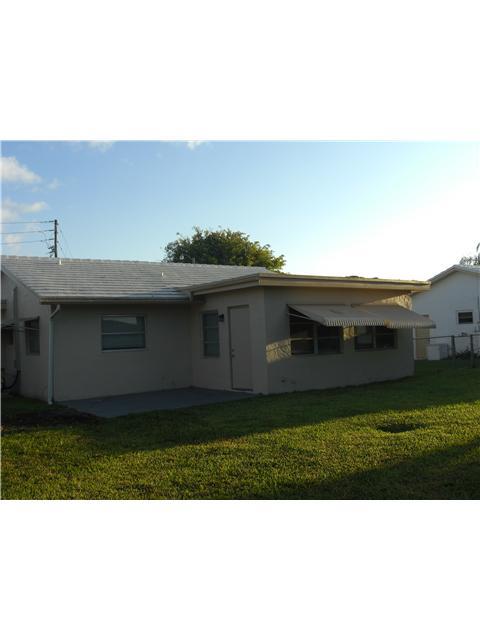 WESTWOOD COMMUNITY 3 77-4 - Residential Lease