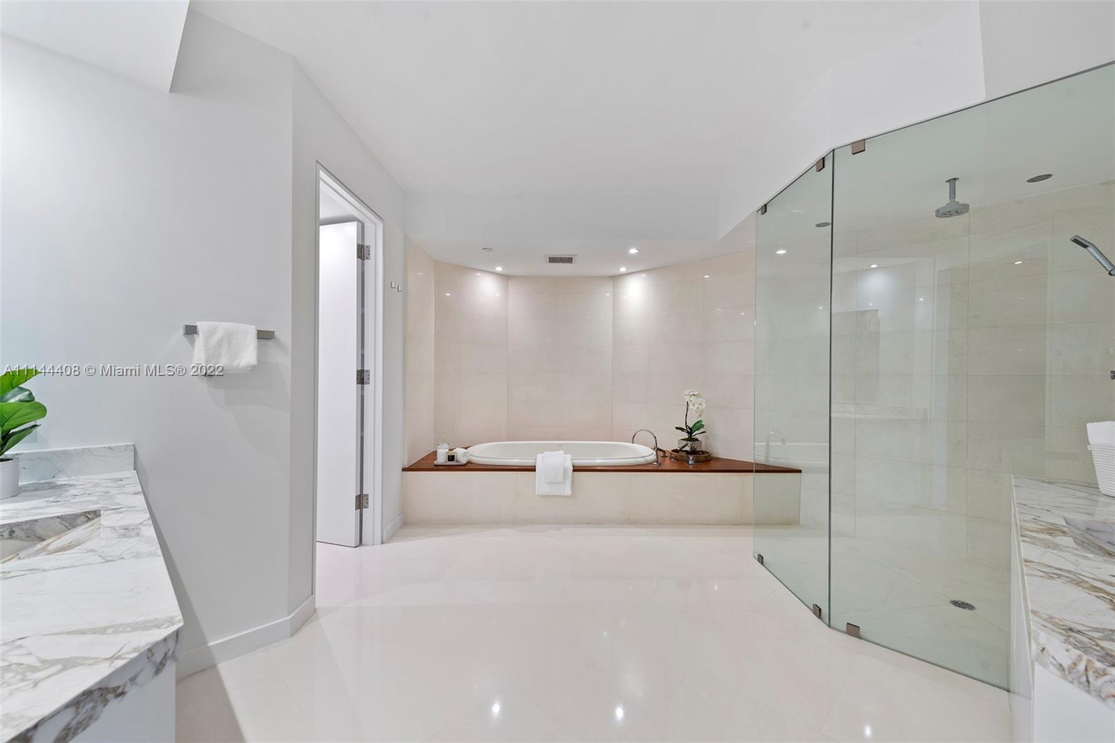 OCEAN TOWER ONE CONDO - Residential