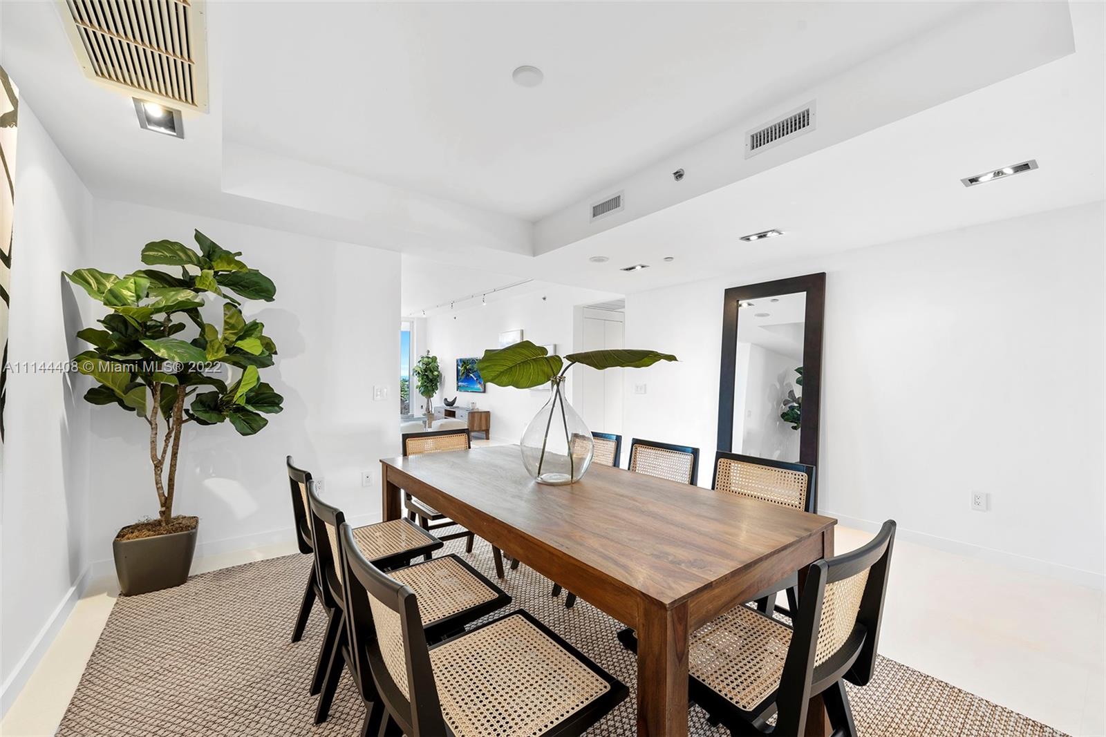 OCEAN TOWER ONE CONDO - Residential