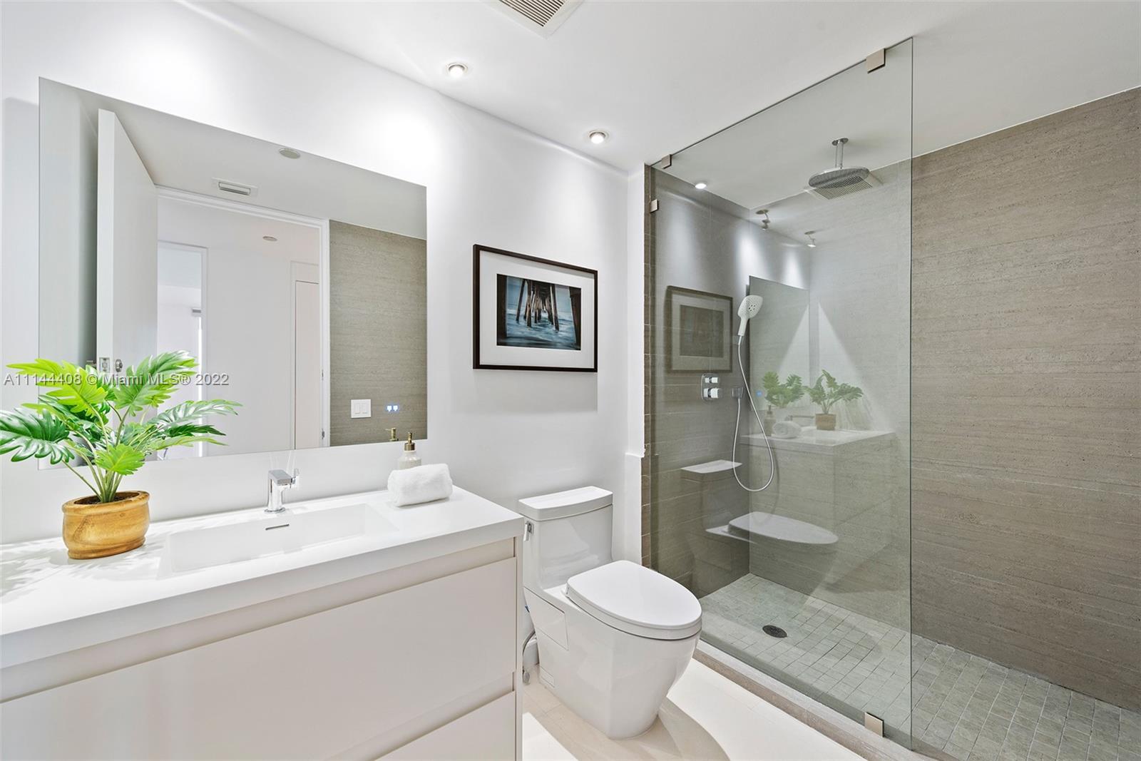 OCEAN TOWER ONE CONDO - Residential