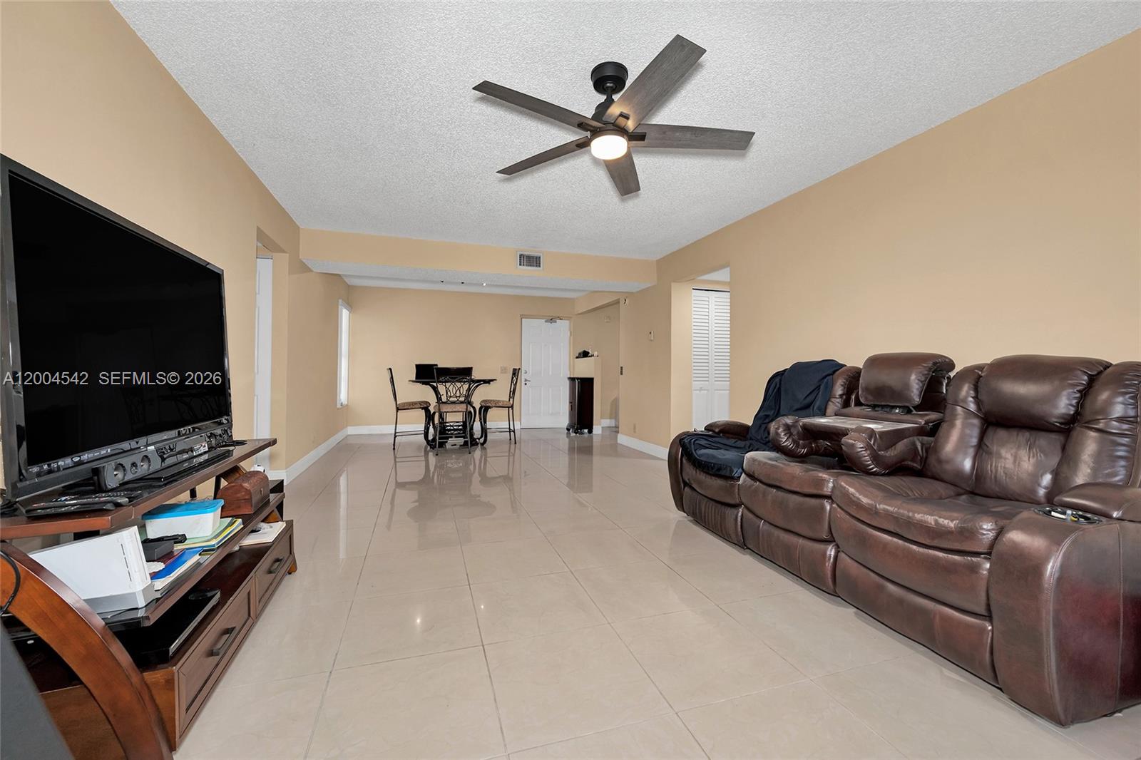 MAHOGANY KEY CONDO #3 - Residential