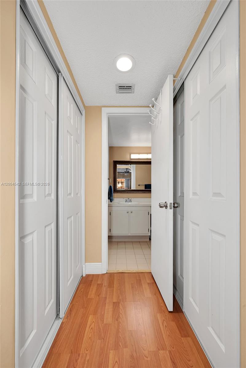 MAHOGANY KEY CONDO #3 - Residential