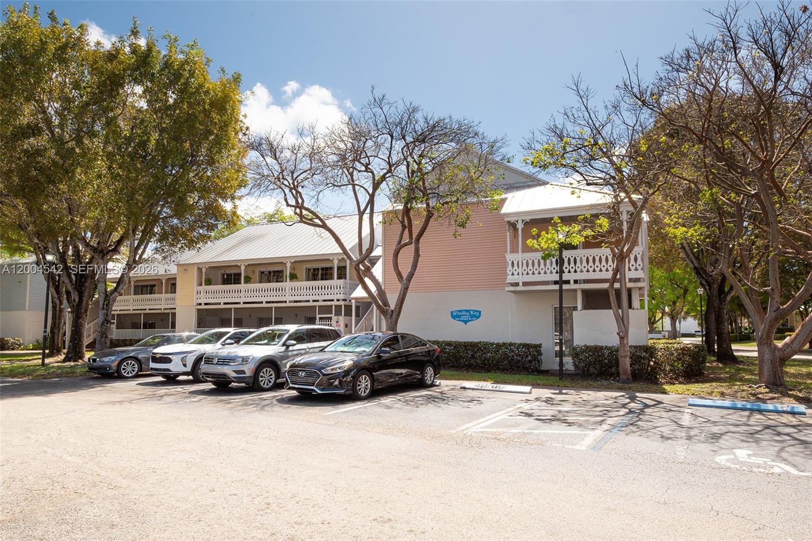 MAHOGANY KEY CONDO #3 - Residential