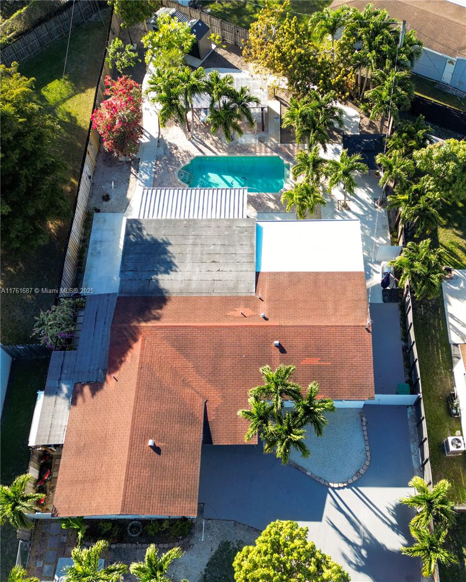 CUTLER RIDGE MANOR ESTATE - Residential