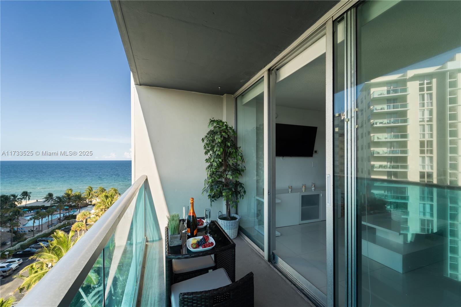 SIAN OCEAN RESIDENCES CON - Residential