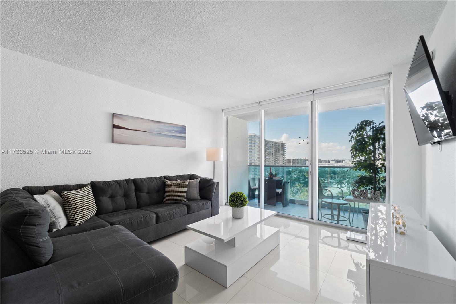 SIAN OCEAN RESIDENCES CON - Residential