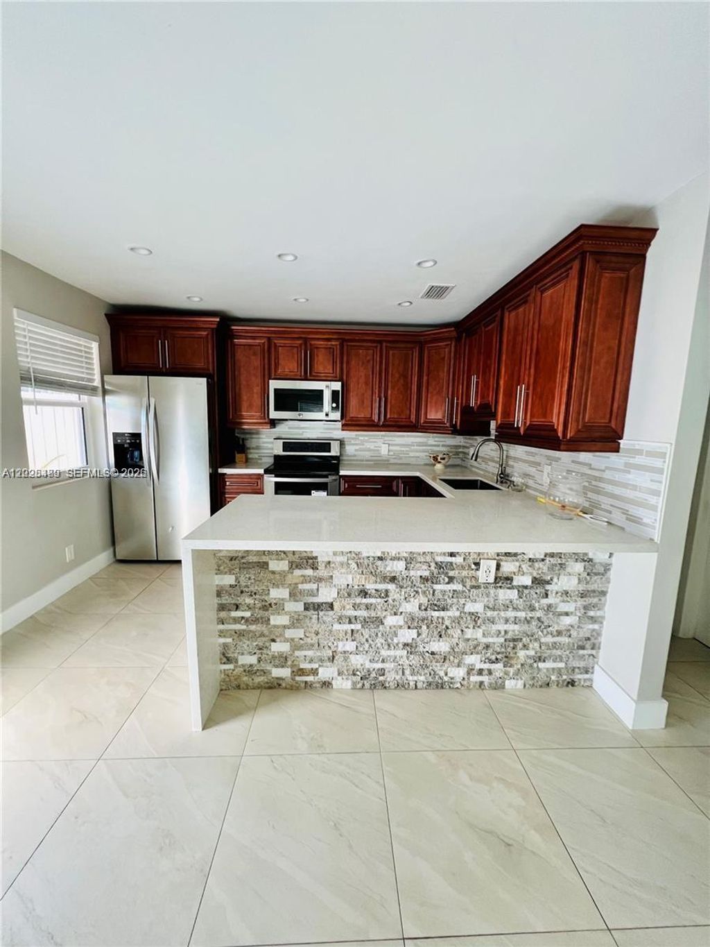 Photo of 125 SE 4th Ave #2, Hallandale Beach, FL 33009 (MLS # A12028489)