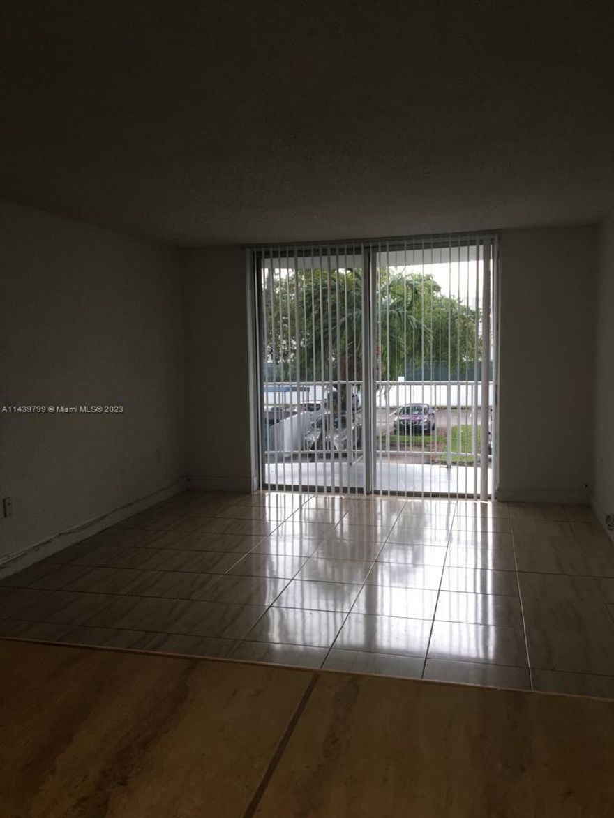 Large 2 bedroom 2 bath unit, open balcony, guard-gated complex. Do not miss out on this opportunity to invest in MIAMI! Currently rented for $2,000.00 a month until Dec 2026.