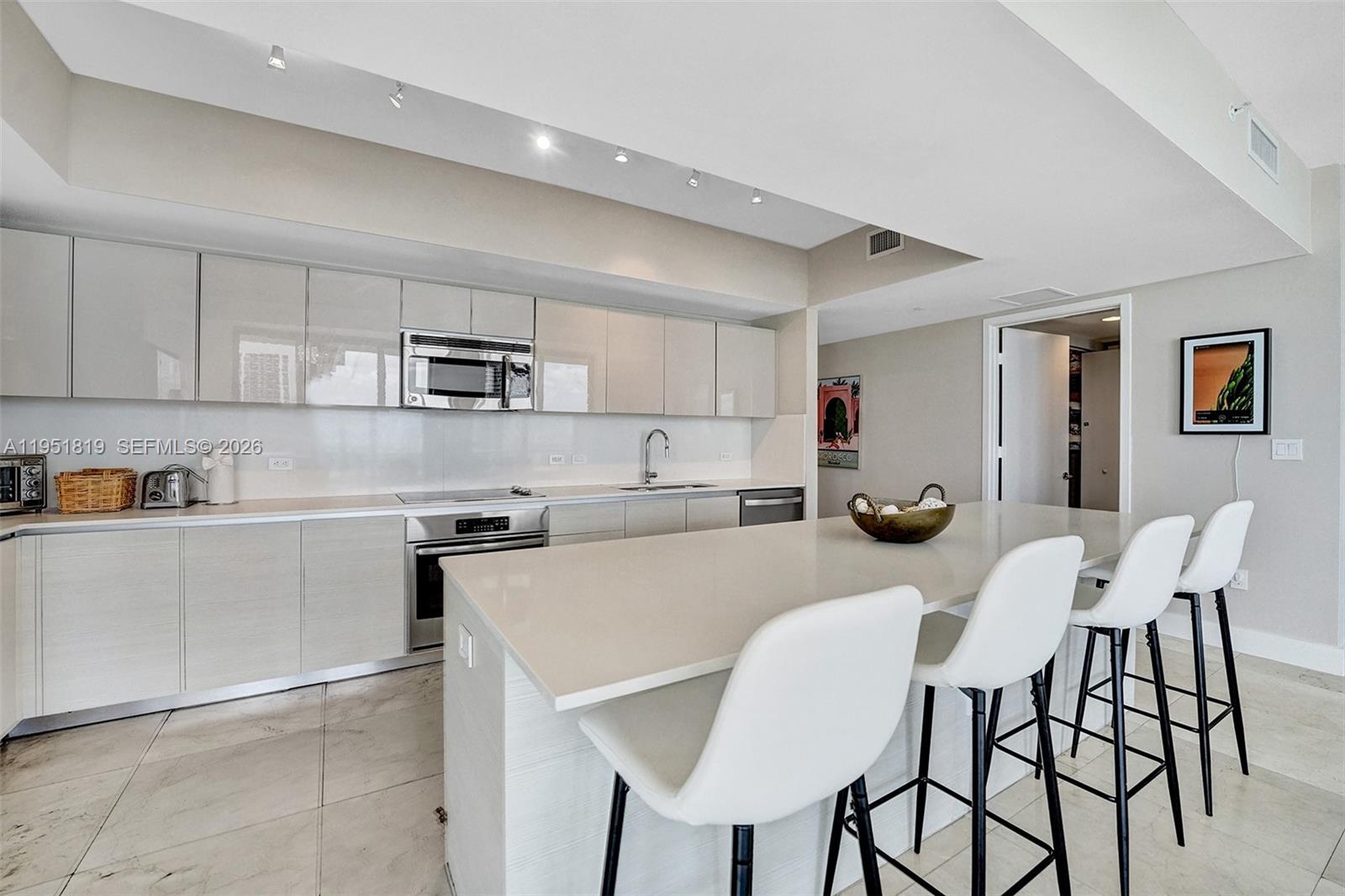 BEACHWALK CONDOMINIUM - Residential