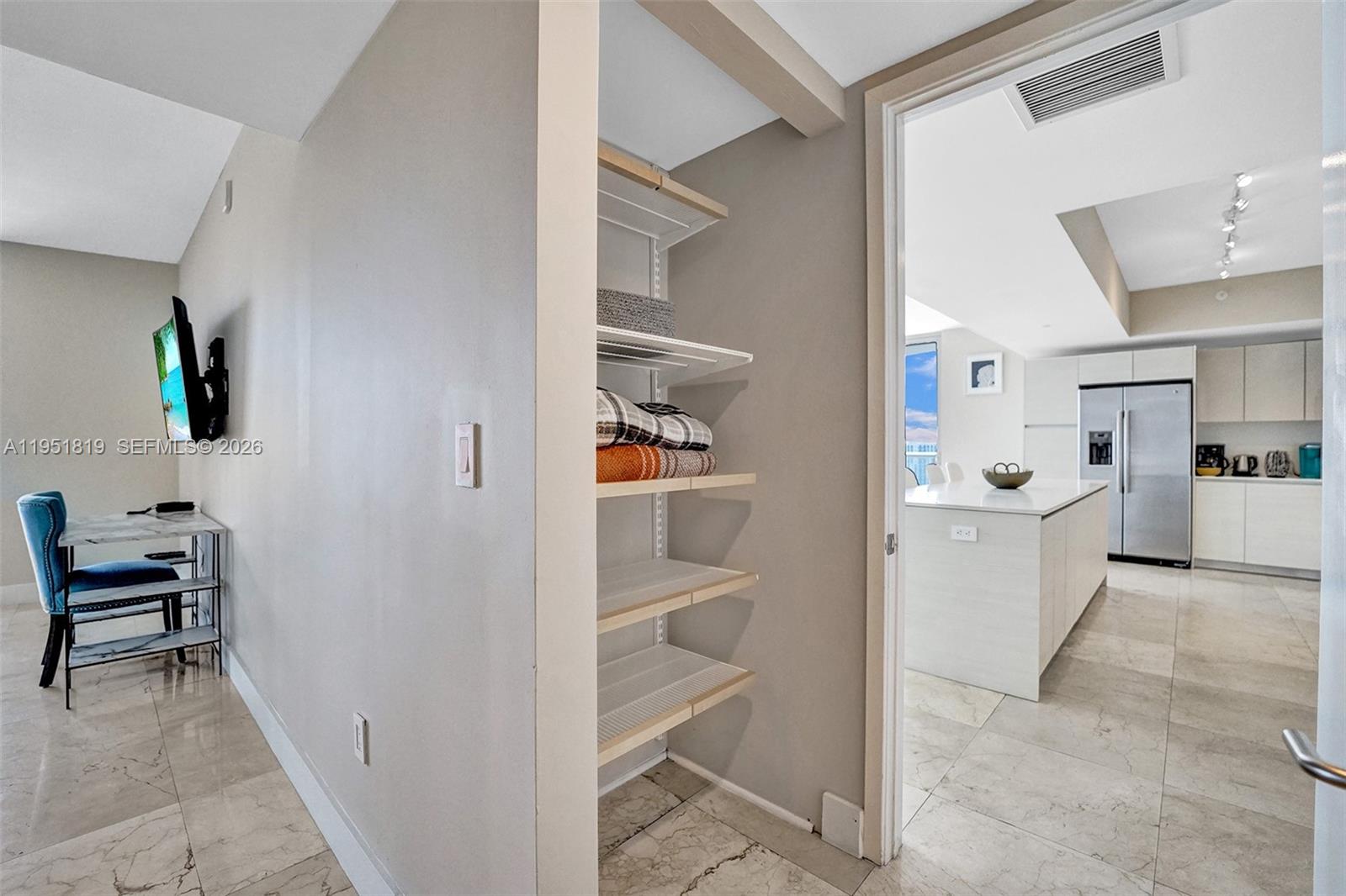 BEACHWALK CONDOMINIUM - Residential