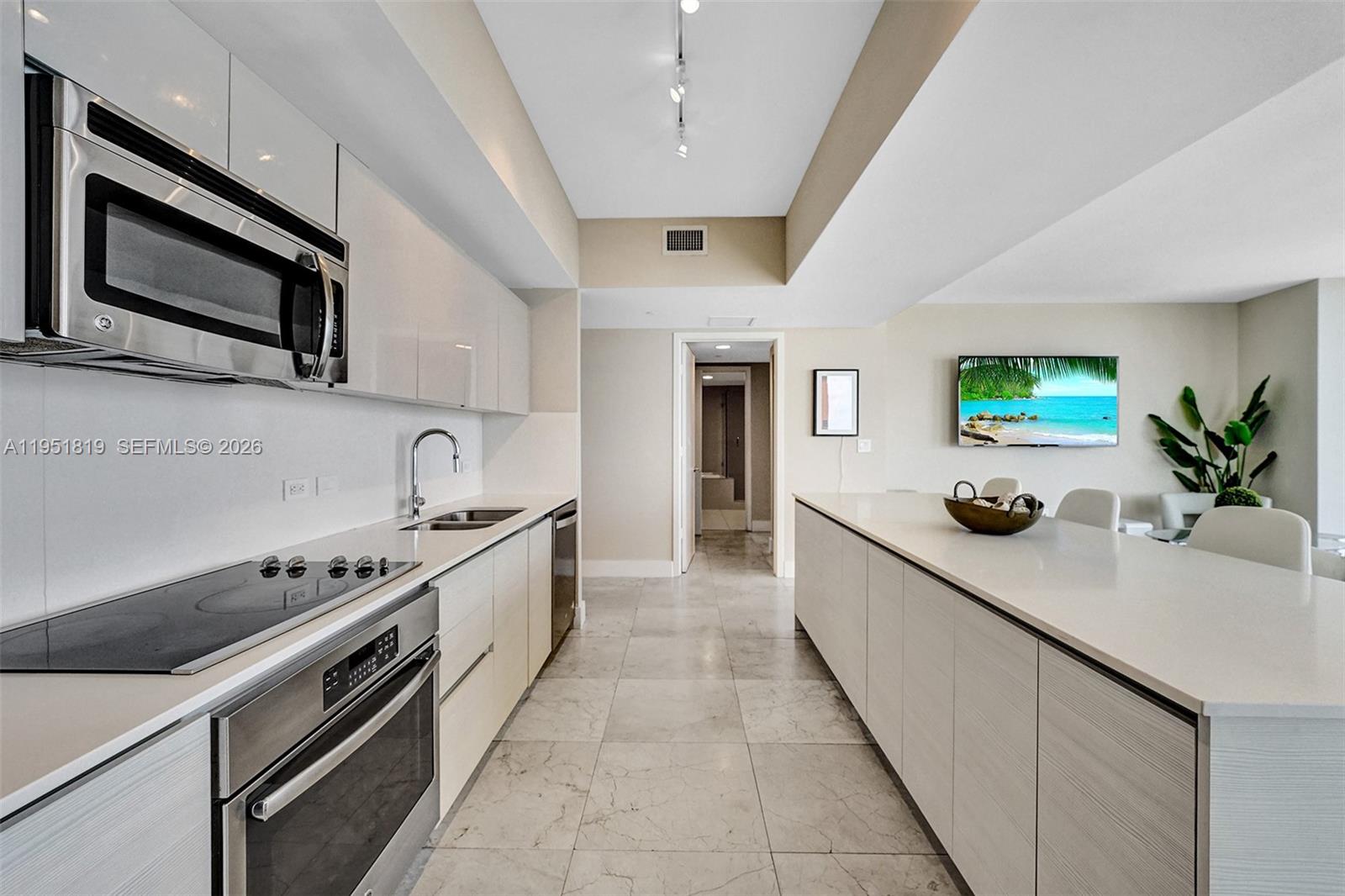 BEACHWALK CONDOMINIUM - Residential